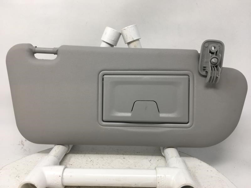 2007 Mazda 3 Passenger Right Sun Visor Sunvisor 18368 - Oemusedautoparts1.com