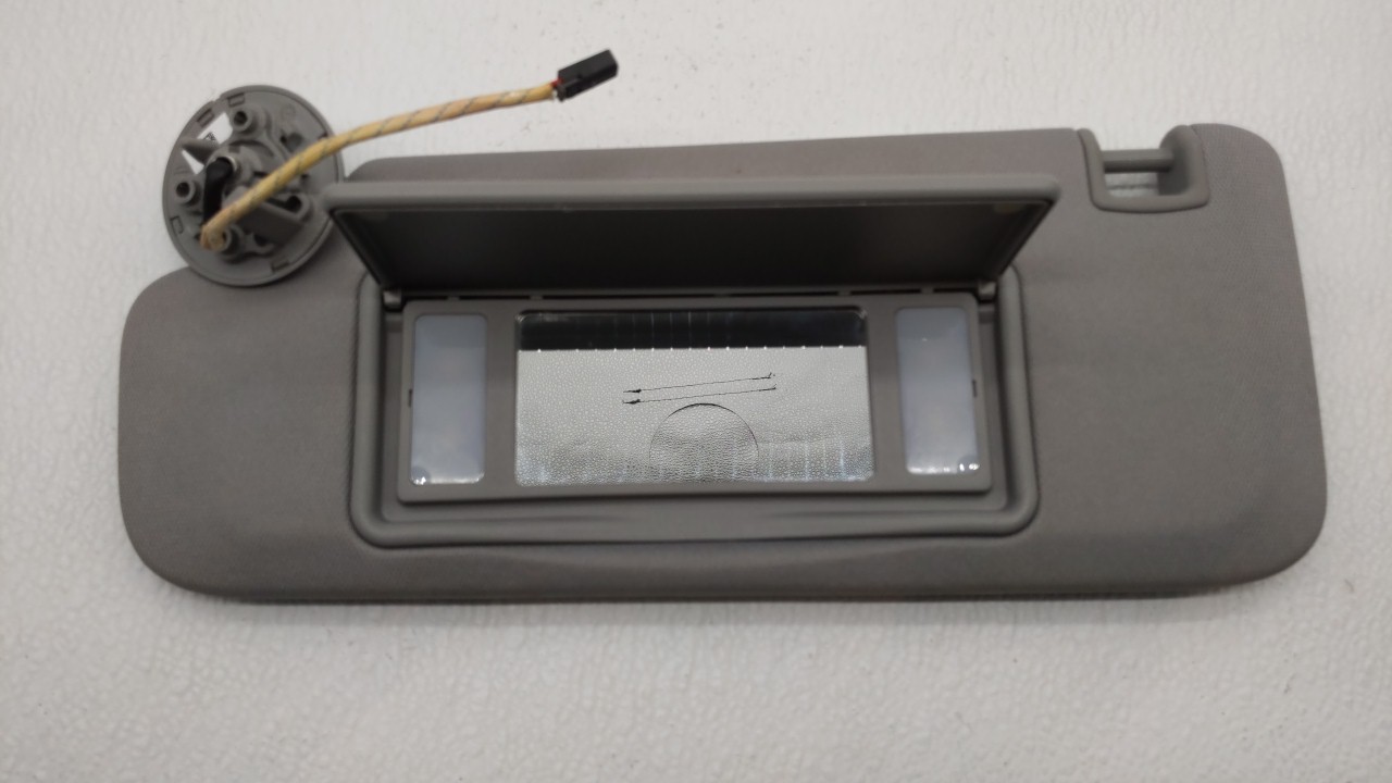 Picture of 2016-2019 Chevrolet Malibu Driver Sun Visor Mirror Left Sunvisor Grey 184836