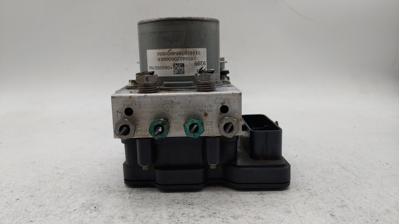 2017-2017 Chevrolet Malibu Abs Pump Control Module 185940 - Oemusedautoparts1.com