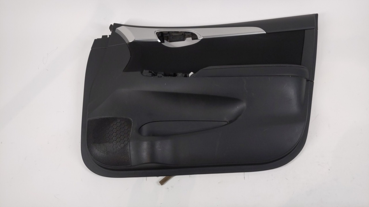 2017 Nissan Sentra Front Right Passenger Interior Door Panel Trim 189489 - Oemusedautoparts1.com