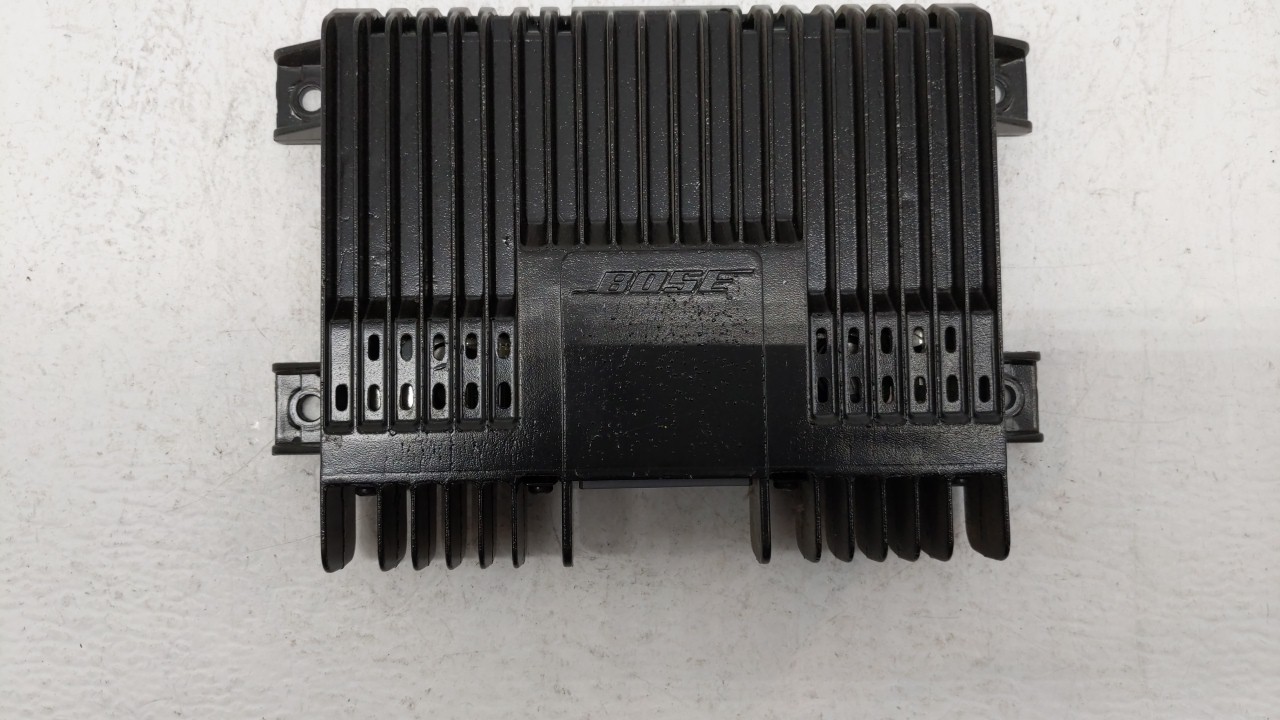 Picture of 2001 Nissan Pathfinder Radio Speaker Amplifier 28061 2w100 193266