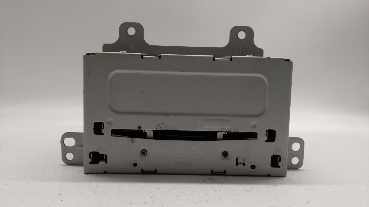 Picture of 2011-2012 Chevrolet Equinox Am Fm Cd Player Radio Receiver 196677