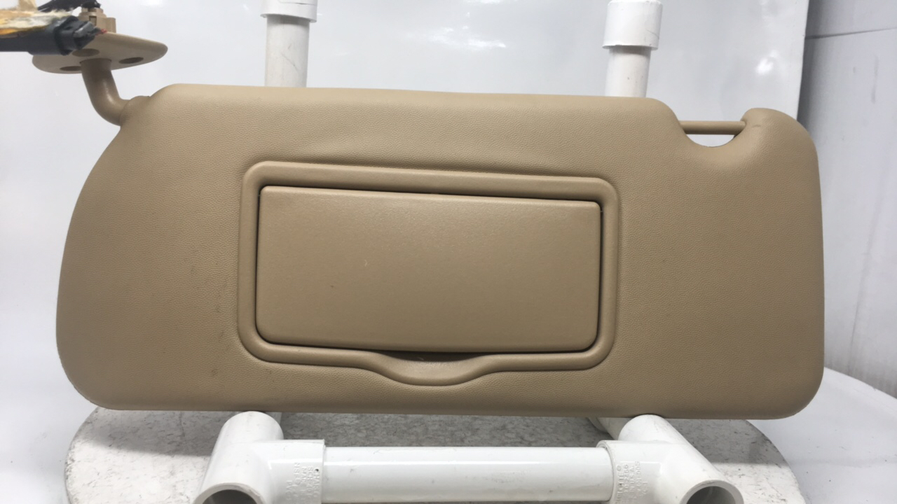 2004-2009 Srx Cadillac Driver Left Sun Visor Sunvisor Tan 19914 - Oemusedautoparts1.com