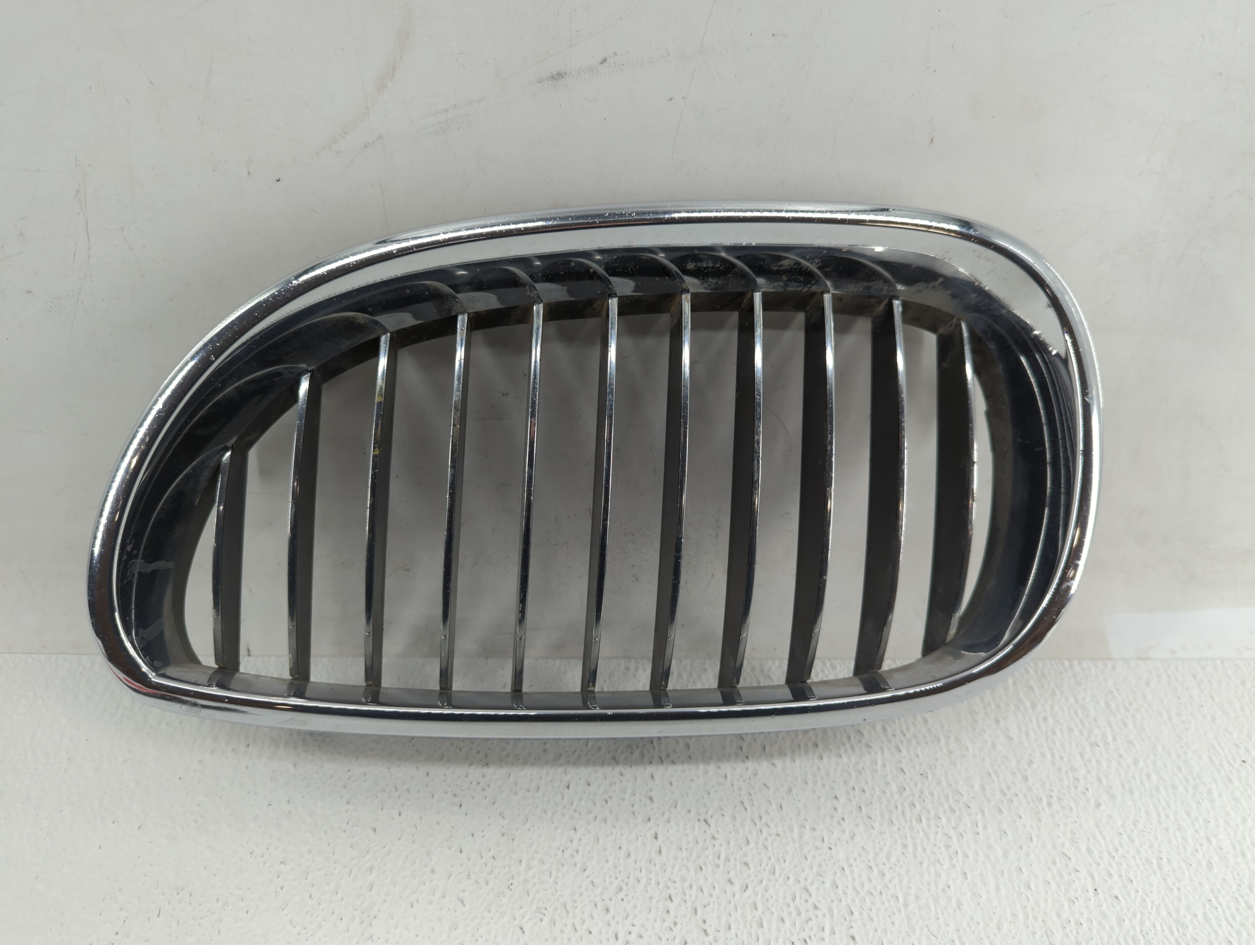 2008-2010 Bmw 528i Front Grille Bumper Not Included 199927 - Oemusedautoparts1.com