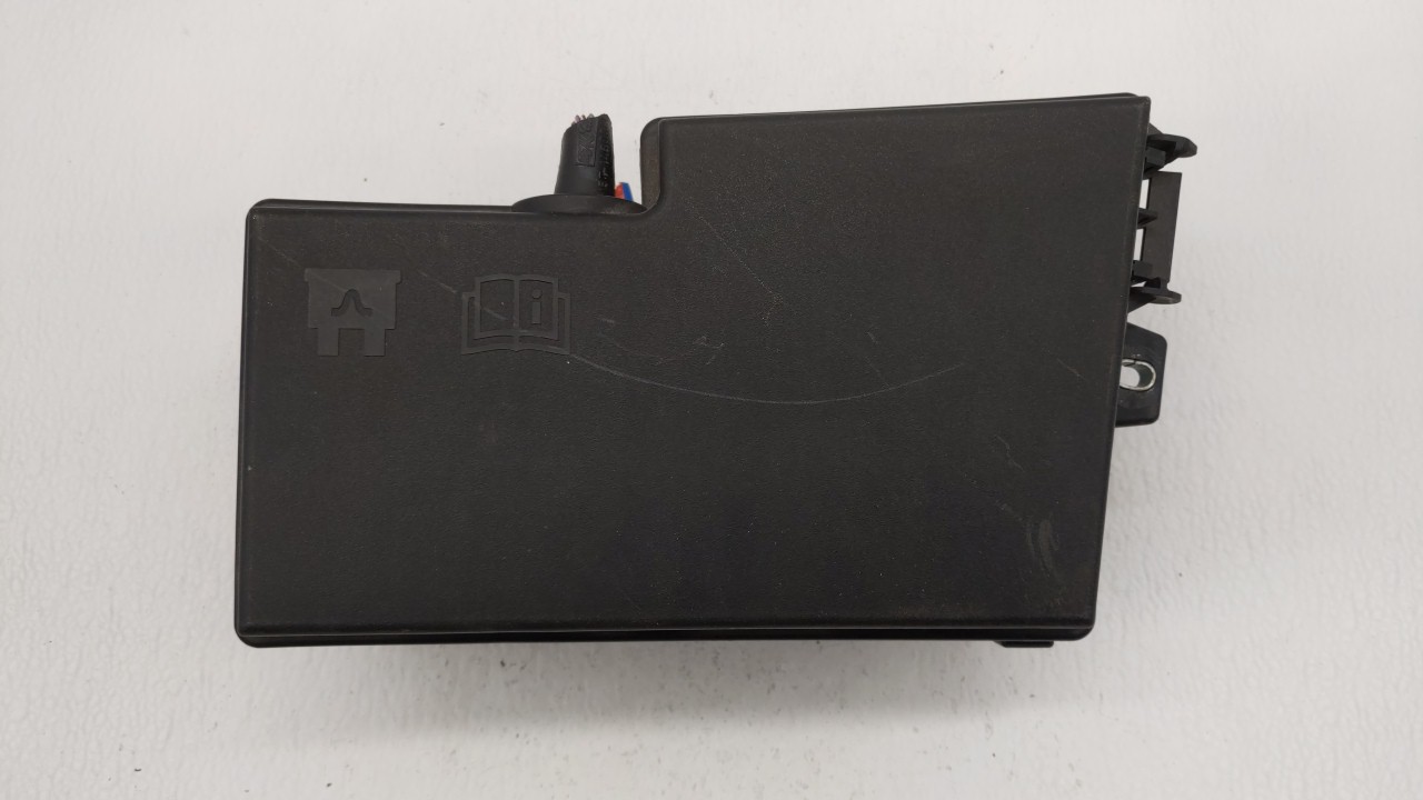 Picture of 2013-2016 Ford Escape Fusebox Fuse Box Relay Module 201204