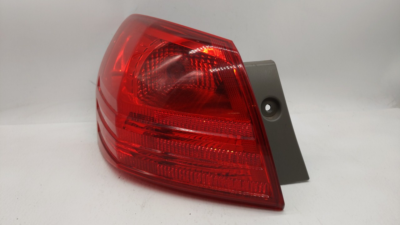 Picture of 2008-2015 Nissan Rogue Driver Left Side Tail Light Taillight Oem 201712