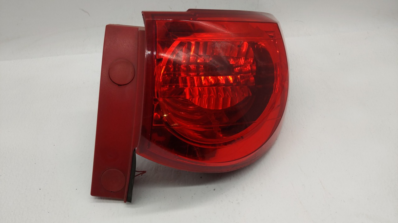 Picture of 2012 Chevrolet Traverse Driver Left Side Tail Light Taillight Oem 201713