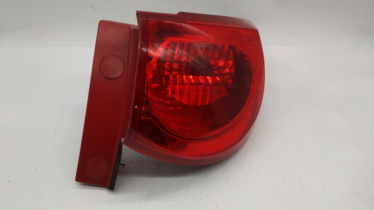 Picture of 2010 Chevrolet Traverse Passenger Right Side Tail Light Taillight Oem 201839