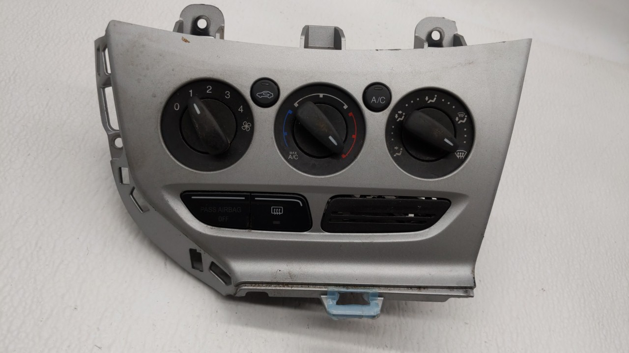 Picture of 2013-2014 Ford Focus Ac Heater Climate Control Temperature Oem 207562