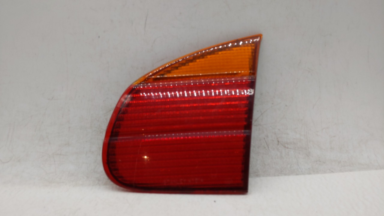 Picture of 2000 Geo Prizm Passenger Right Side Tail Light Taillight Oem 217023
