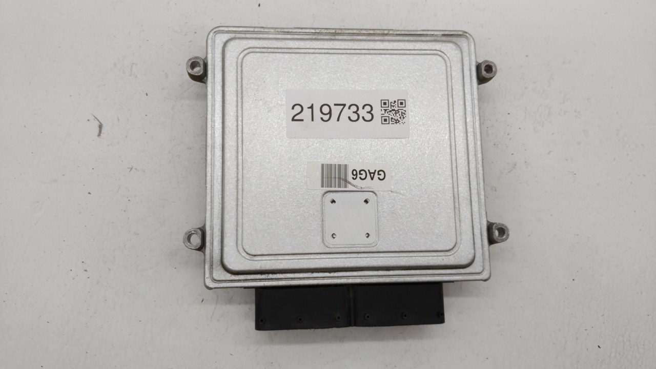Picture of 2015 Hyundai Santa Fe Engine Computer Ecu Pcm Ecm Pcu Oem 219733