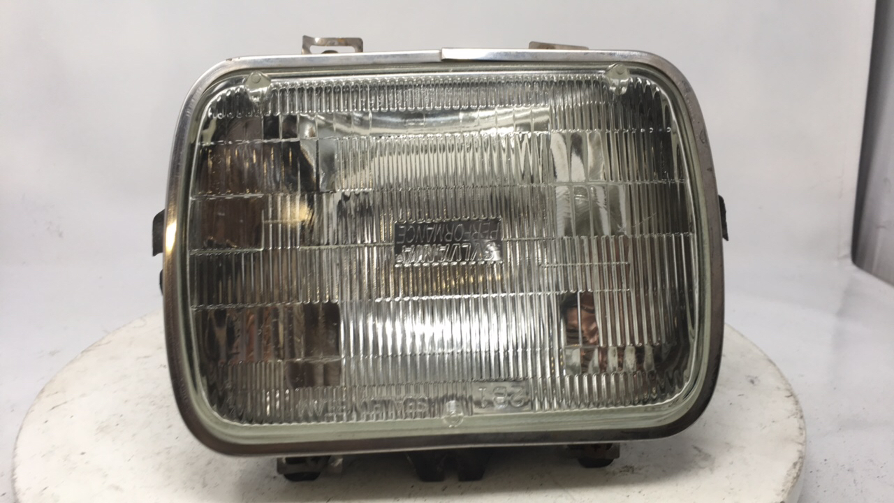 2004 Chevrolet Chevy Van Driver Left Oem Head Light Headlight Lamp 22007 - Oemusedautoparts1.com