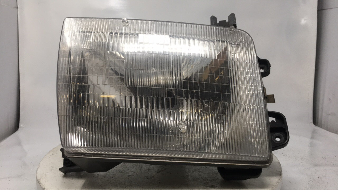 Picture of 2000-2001 Nissan Xterra Passenger Right Oem Head Light Headlight Lamp 22049