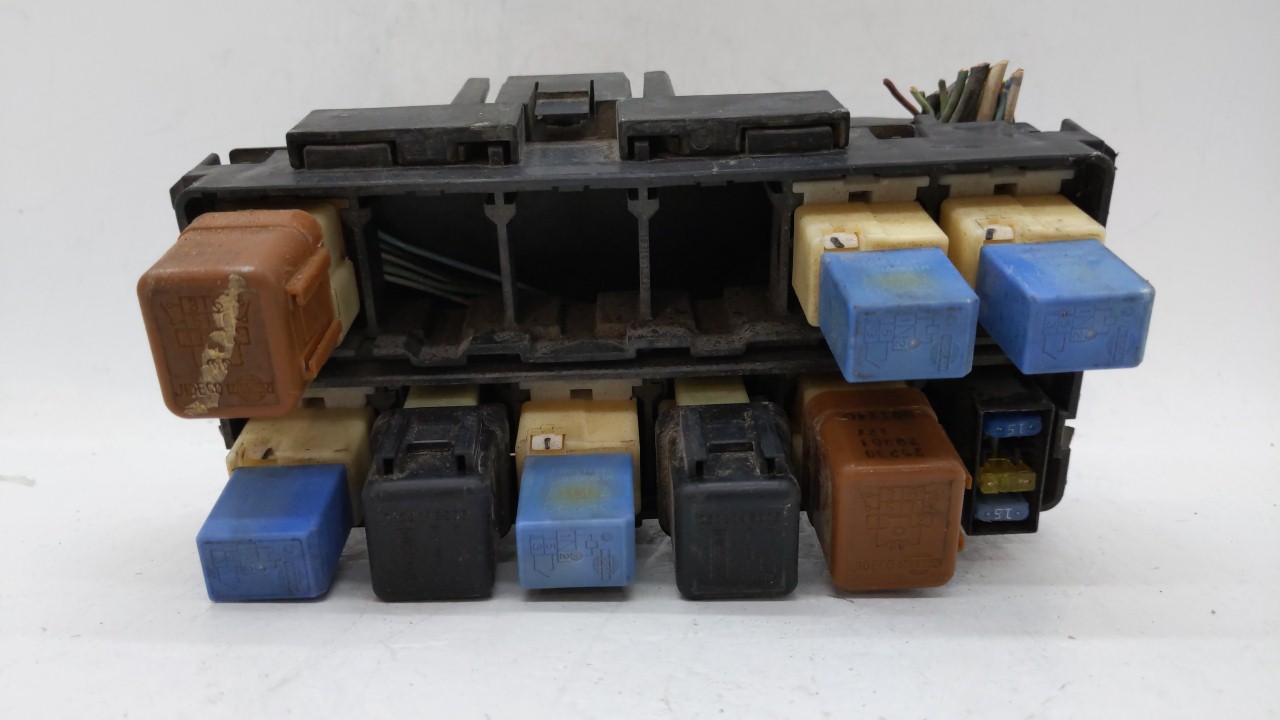 2005-2007 Nissan Xterra Fusebox Fuse Box Relay Module 225750 - Oemusedautoparts1.com