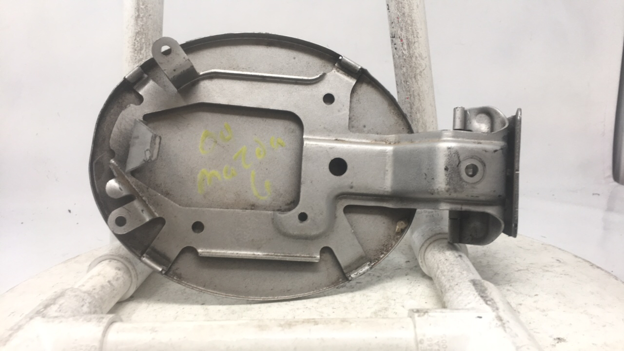 2004 Mazda 6 Fuel Tank Door Lid Gas Tank Silver 22596 - Oemusedautoparts1.com