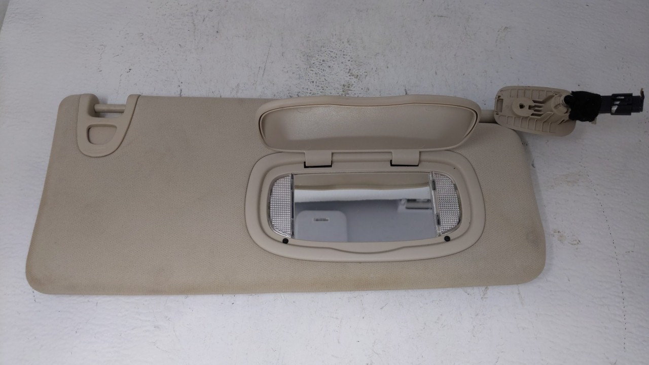 Picture of 2015-2015 Chrysler 200 Passenger Sun Visor Mirror Right Sunvisor 228559