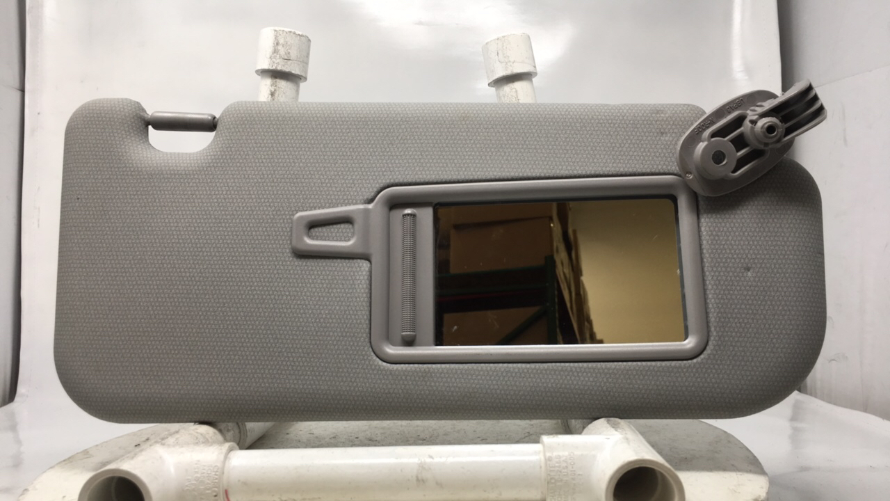2012-2017 Kia Rio Passenger Right Sun Visor Sunvisor Light Grey 142915 - Oemusedautoparts1.com