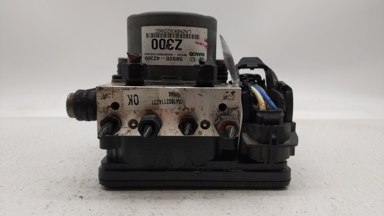 Picture of 2017-2018 Hyundai Santa Fe Abs Pump Control Module 231548