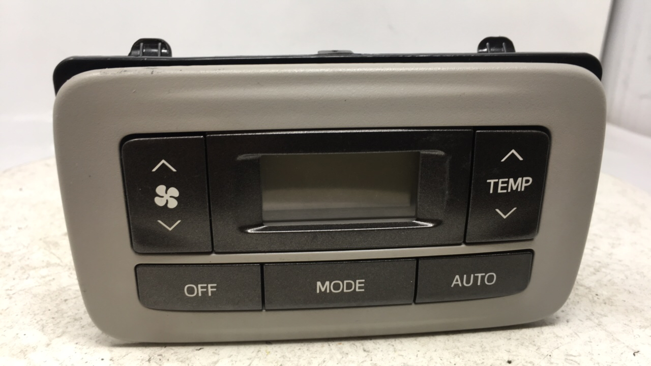 2015-2017 Toyota Sienna Ac Heater Climate Control 1763160 23204 - Oemusedautoparts1.com
