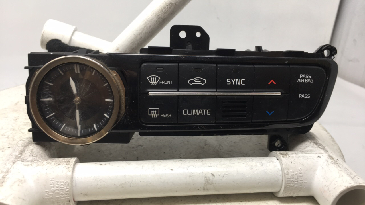 2015-2015 Kia K900 Ac Heater Climate Control 97250-3t600 23224 - Oemusedautoparts1.com