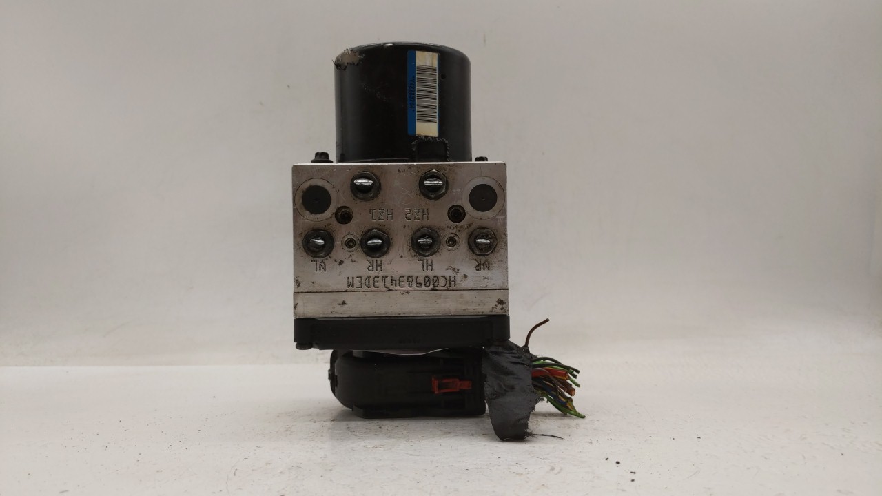 2009-2010 Volkswagen Passat Abs Pump Control Module 234434 - Oemusedautoparts1.com