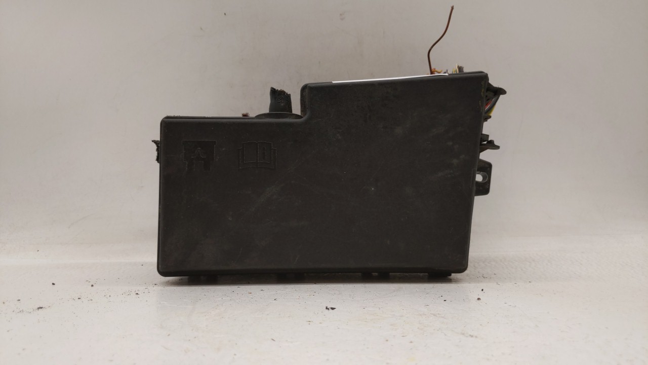 Picture of 2013-2016 Ford Escape Fusebox Fuse Box Relay Module 234771