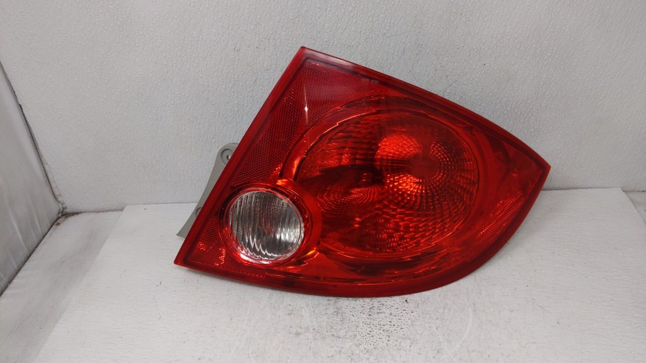 Picture of 2005 Chevrolet Cobalt Passenger Right Side Tail Light Taillight Oem 238915