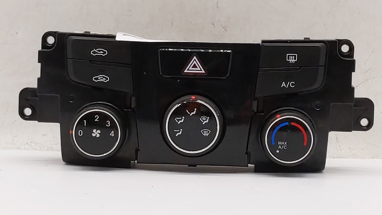 Picture of 2014-2014 Hyundai Sonata Ac Heater Climate Control Temperature Oem 241718