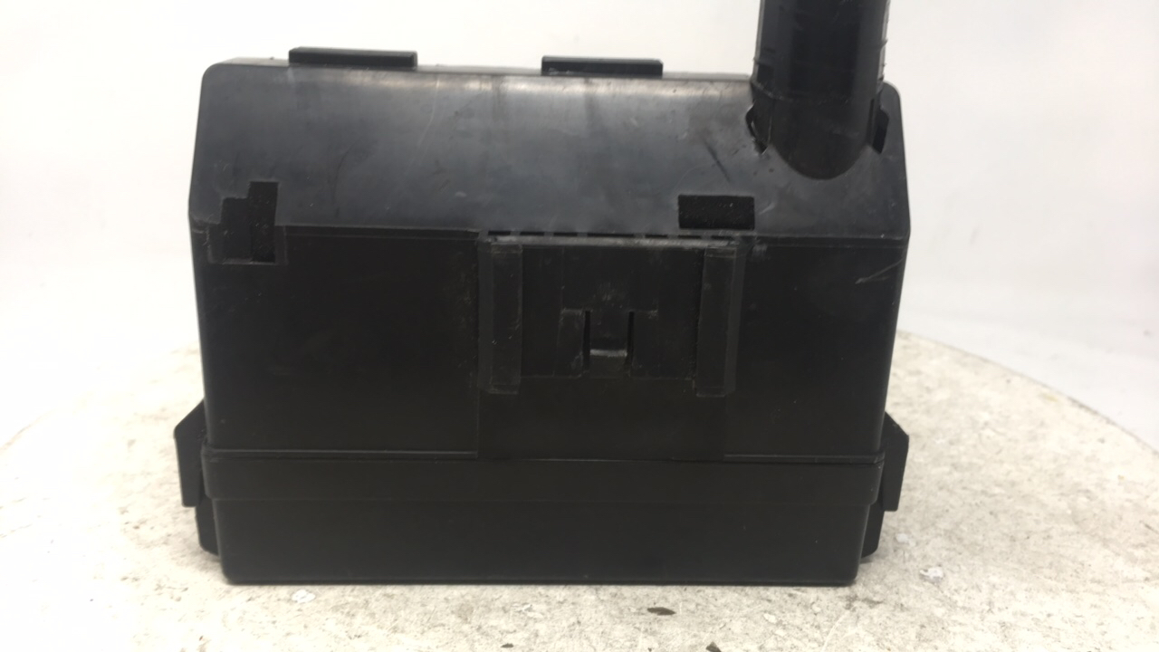 2007-2008 Nissan 350z Fusebox Fuse Box Relay Module 7l1t15604bj 24354 - Oemusedautoparts1.com