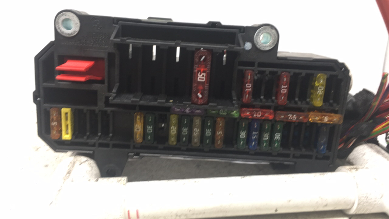2002 Bmw 745i Fusebox Fuse Box Relay Module 6113 6 900 583 01 24407 - Oemusedautoparts1.com