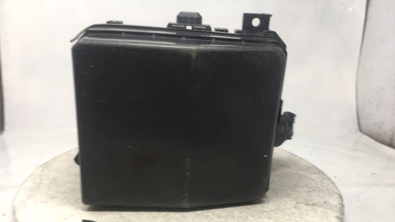 2009 Mitsubishi Outlander Fusebox Fuse Box Relay Module Pr073-00000 126247 - Oemusedautoparts1.com
