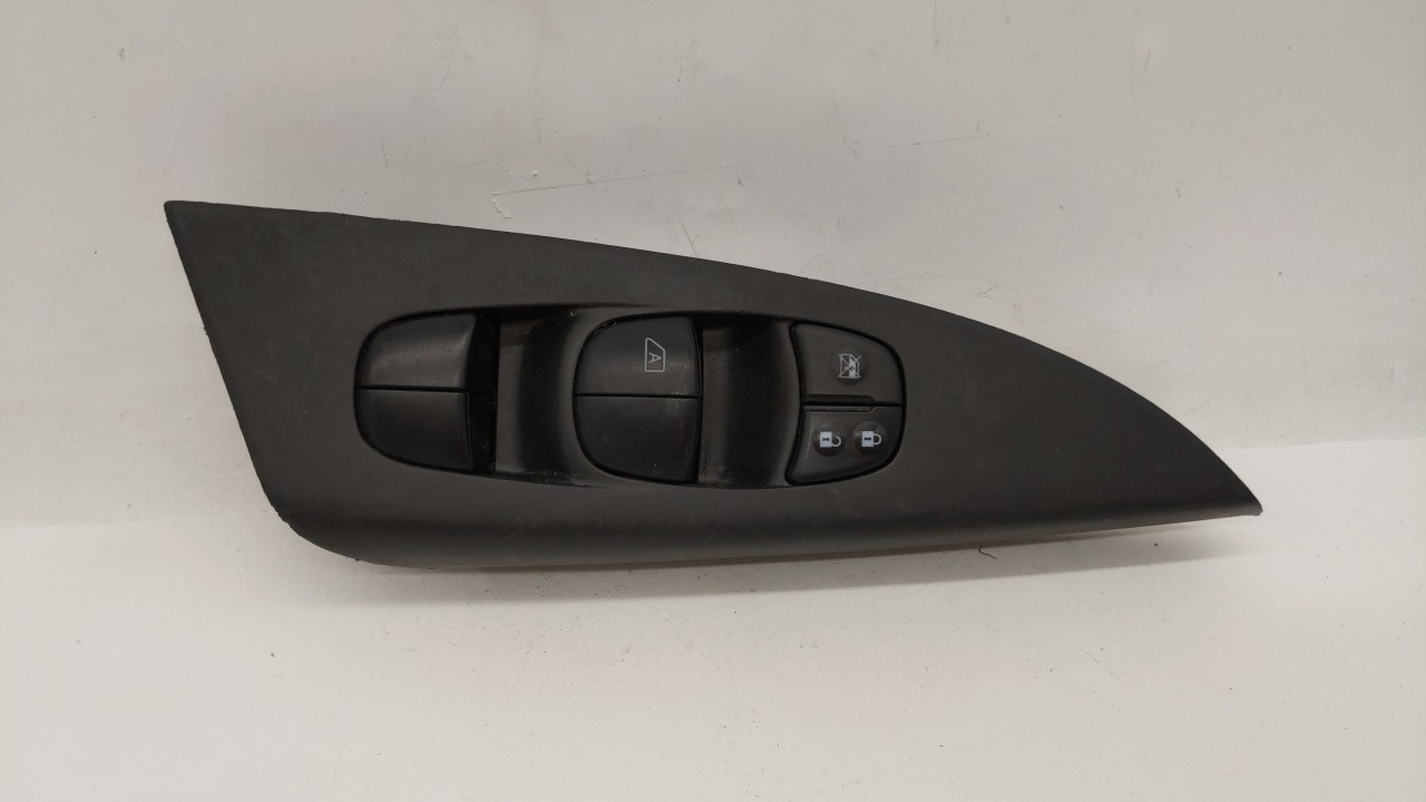 Picture of 2013-2019 Nissan Sentra Driver Left Door Master Power Window Switch 252179