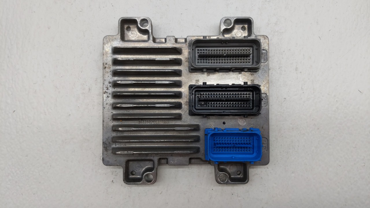 2017-2018 Chevrolet Sonic Engine Computer Ecu Pcm Ecm Pcu Oem 253001 - Oemusedautoparts1.com