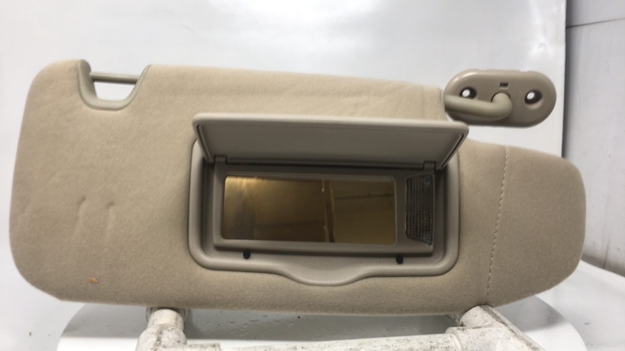 2006 Mercury Milan Passenger Right Sun Visor Sunvisor Beige 25574 - Oemusedautoparts1.com