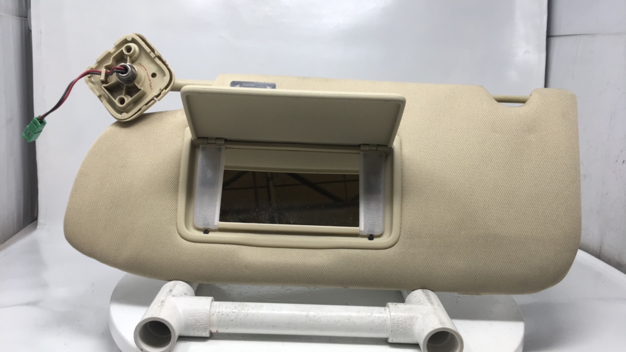 2013-2018 Ford Taurus Driver Left Sun Visor Sunvisor Beige 25647 - Oemusedautoparts1.com