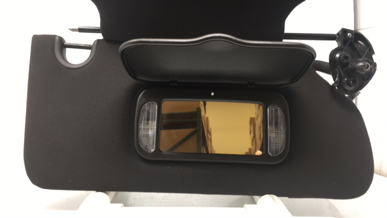 2007 Cadillac Dts Passenger Sun Visor Mirror Right Sunvisor Black 25818 - Oemusedautoparts1.com