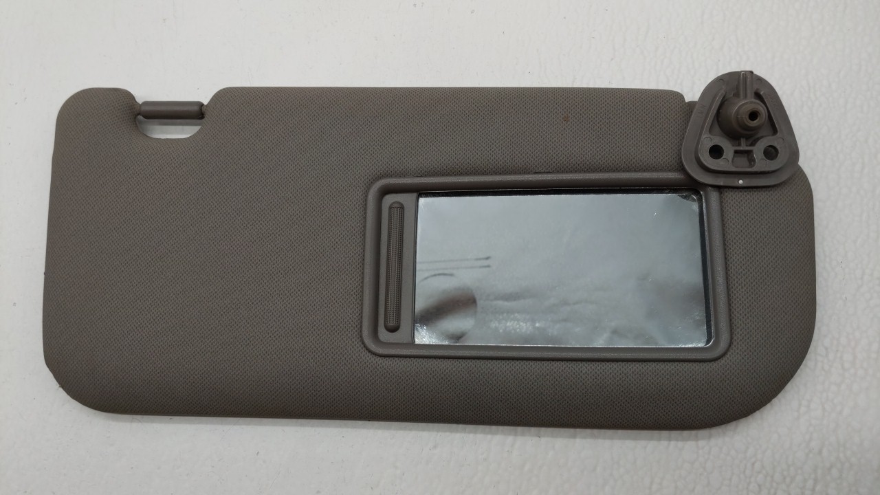 Picture of 2010-2015 Hyundai Tucson Passenger Sun Visor Mirror Right Sunvisor 258291
