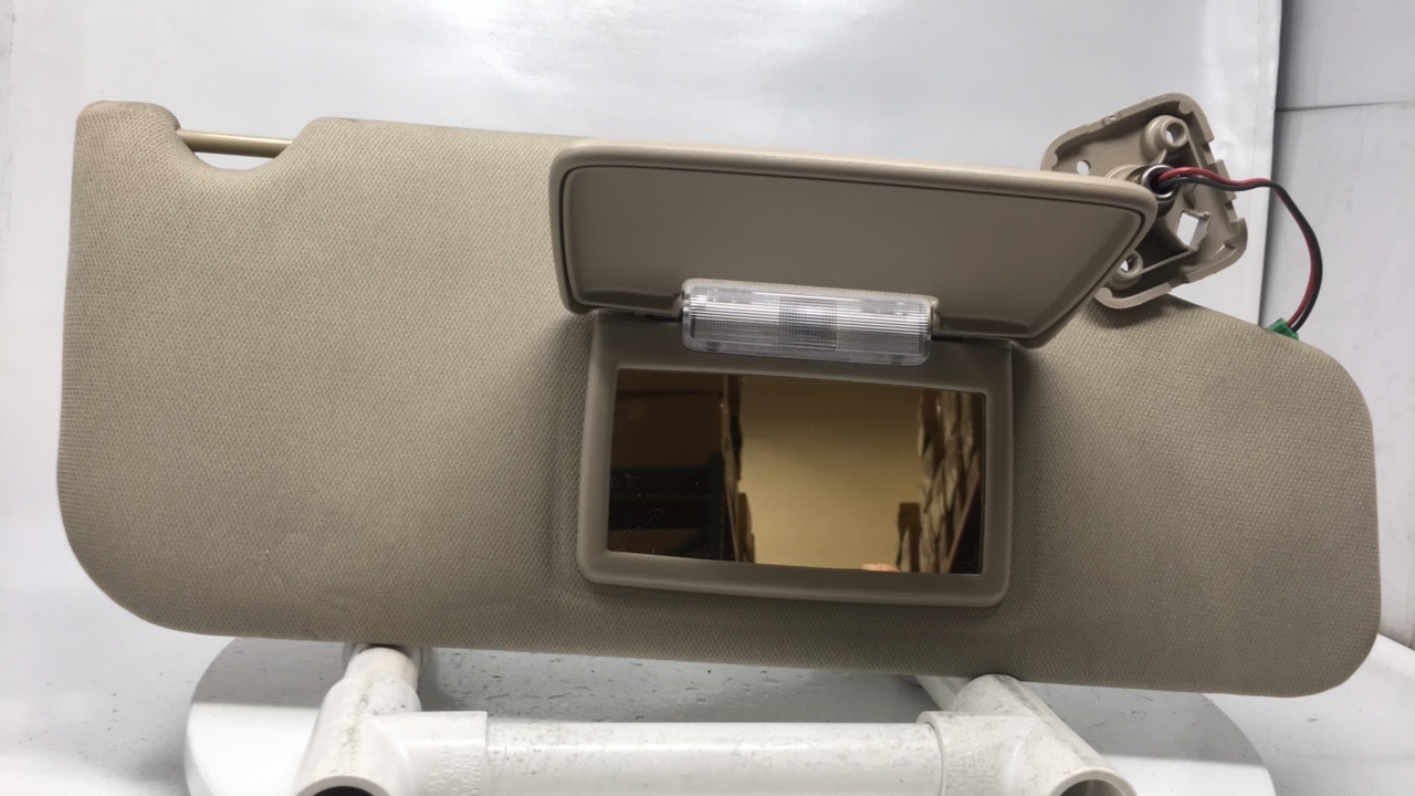 2010-2011 Ford Taurus Passenger Right Sun Visor Sunvisor Light Grey 25869 - Oemusedautoparts1.com