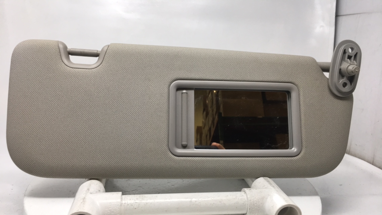 2014-2016 Kia Forte Passenger Right Sun Visor Sunvisor Light Grey 25944 - Oemusedautoparts1.com