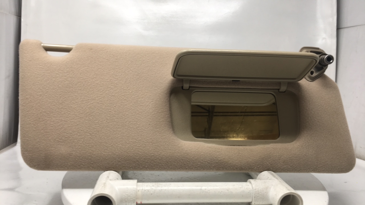 2002-2006 Toyota Camry Passenger Right Sun Visor Sunvisor Beige W323f - Oemusedautoparts1.com