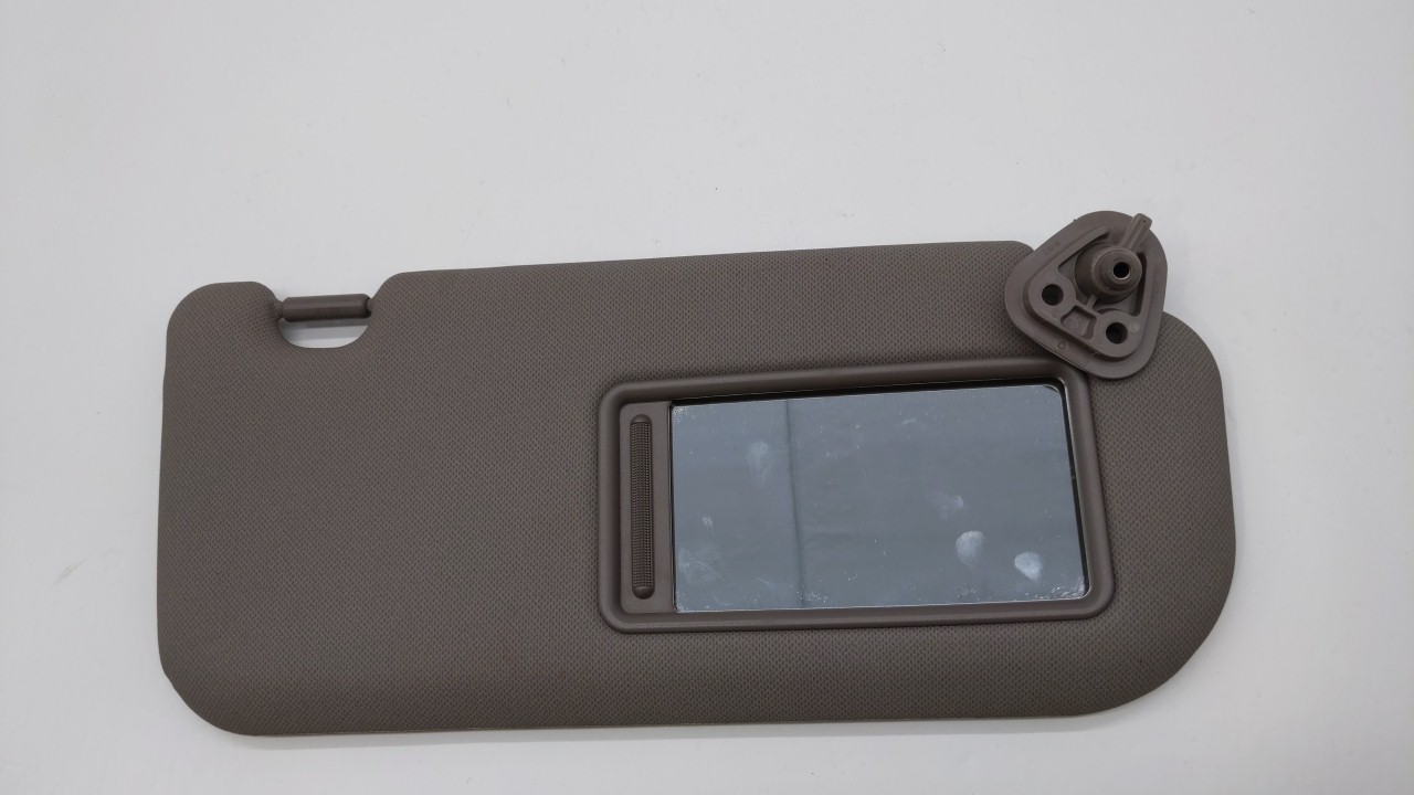 Picture of 2010-2015 Hyundai Tucson Passenger Sun Visor Mirror Right Sunvisor 272211