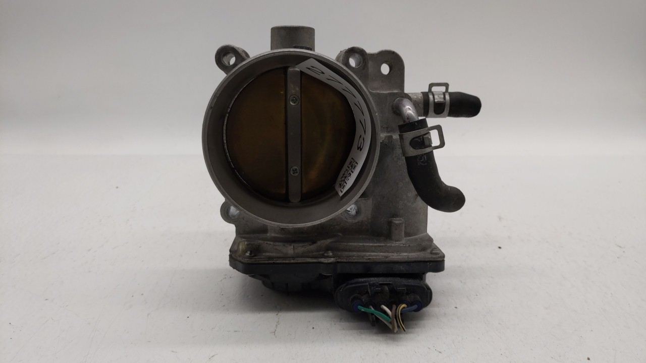 Picture of 2014-2018 Kia Sorento Throttle Body 277773
