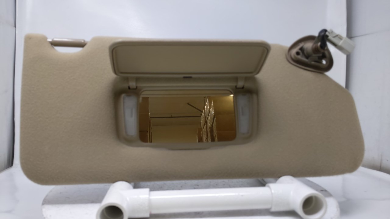 Picture of 98 99 00 01 02 HONDA ACCORD PASSENGER SUN VISOR SUNVISOR SHADE OEM TAN 16F866