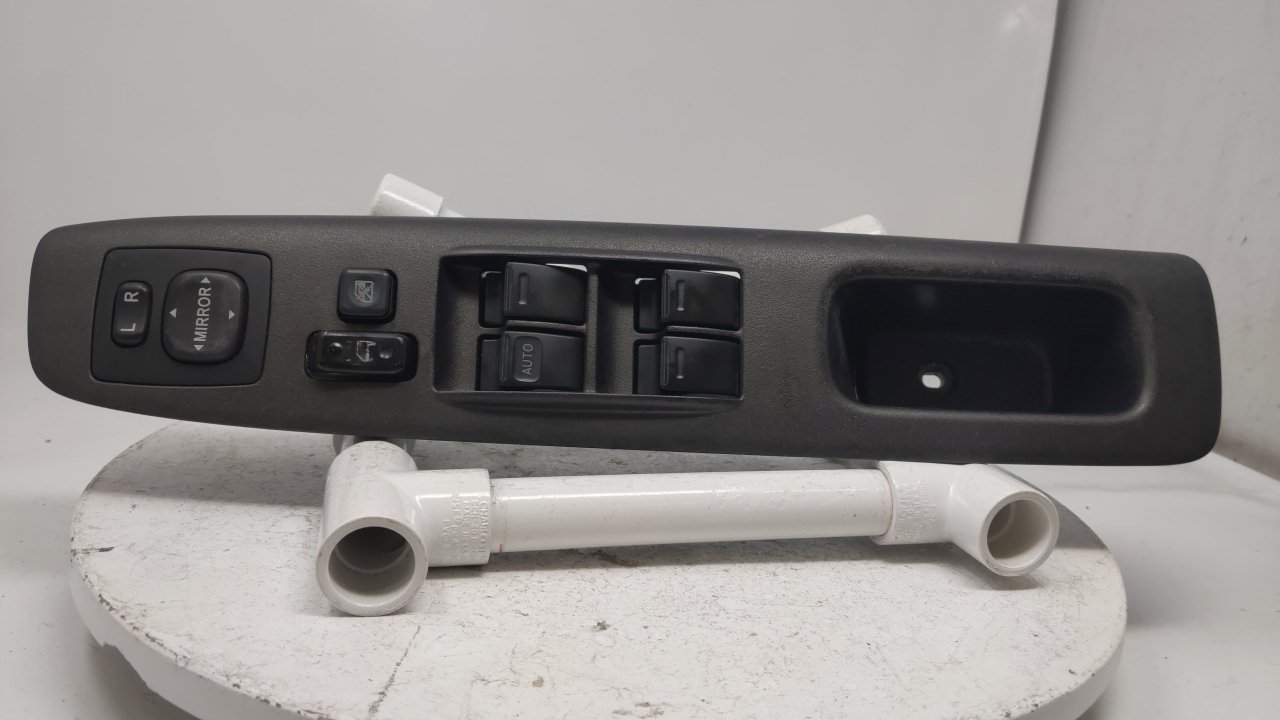Picture of 2004 Scion Xb Master Driver Power Window Switch R9S20B05