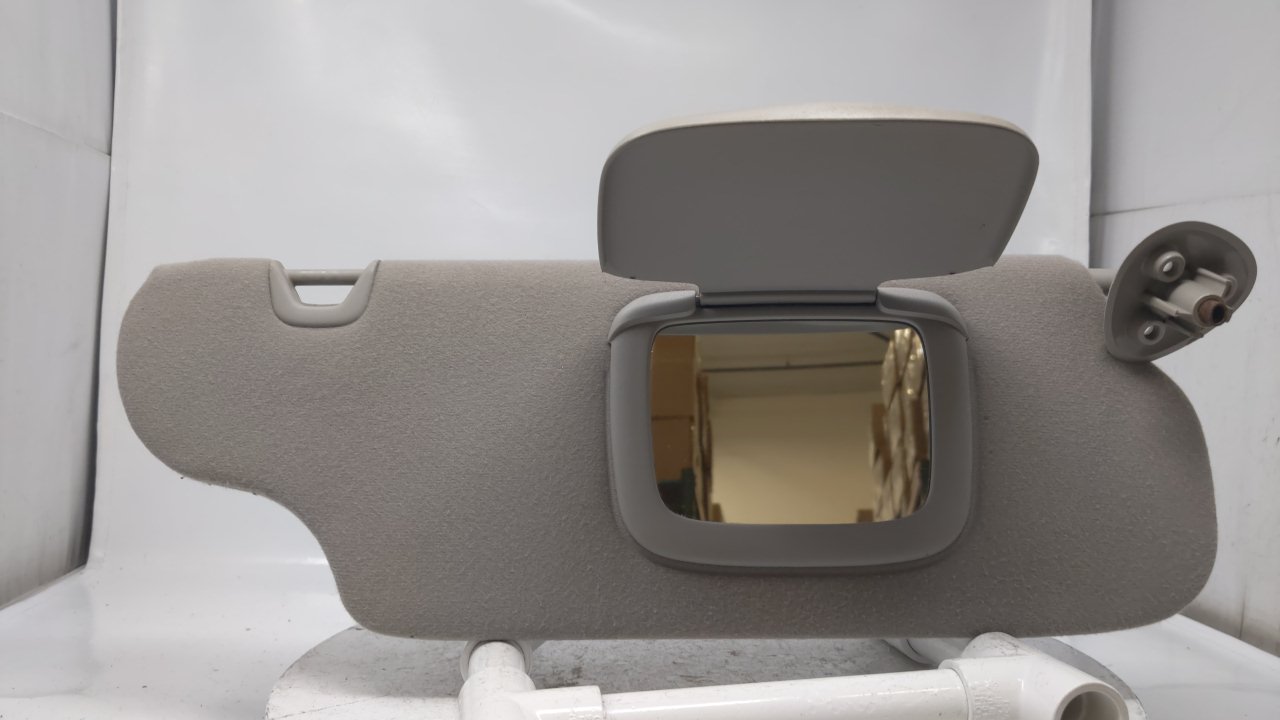 2000 Ford Taurus Passenger Sun Visor Mirror Right Sunvisor Gray 28578 - Oemusedautoparts1.com