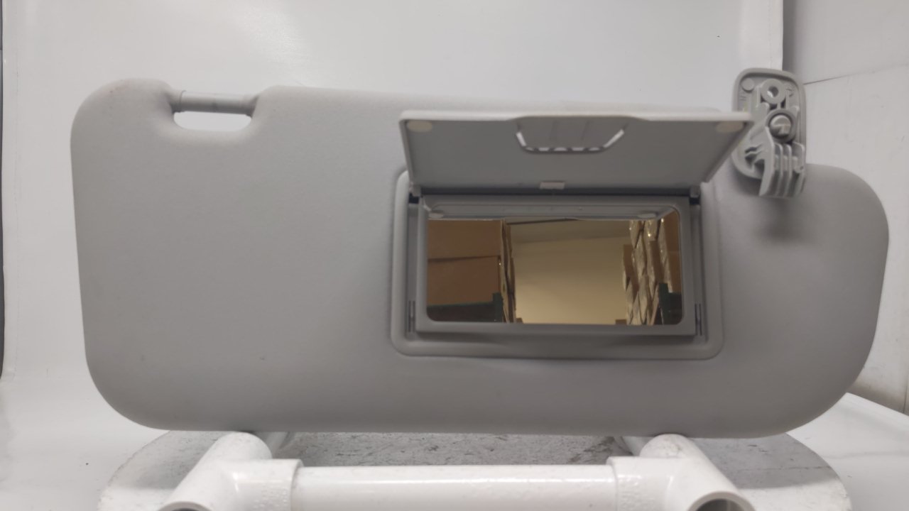 2004 Mazda 3 Passenger Sun Visor Mirror Right Sunvisor Gray 28600 - Oemusedautoparts1.com