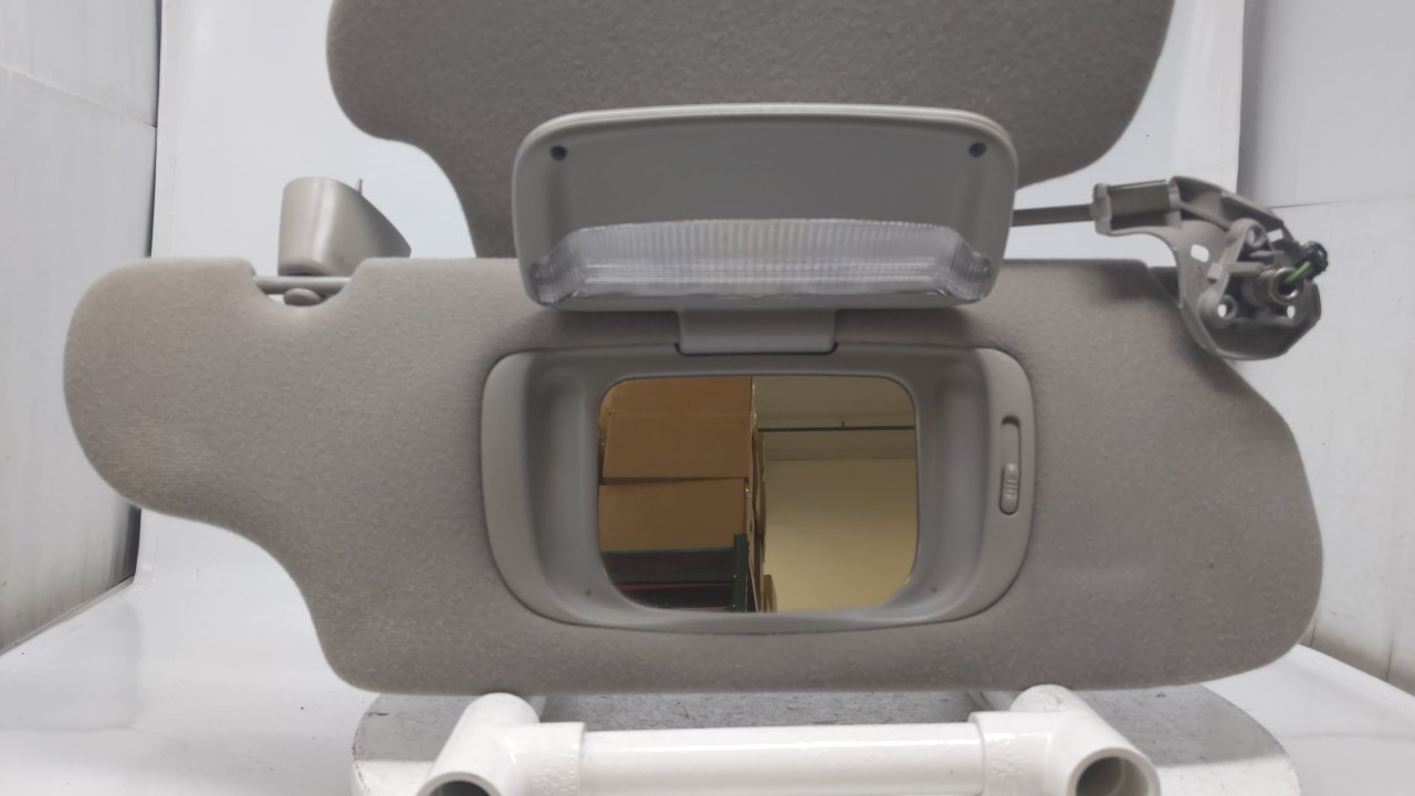 00 01 02 03 04 05 06 07 FORD TAURUS SUN VISOR PASSENGER SUNVISOR GRAY 14A897 - Oemusedautoparts1.com