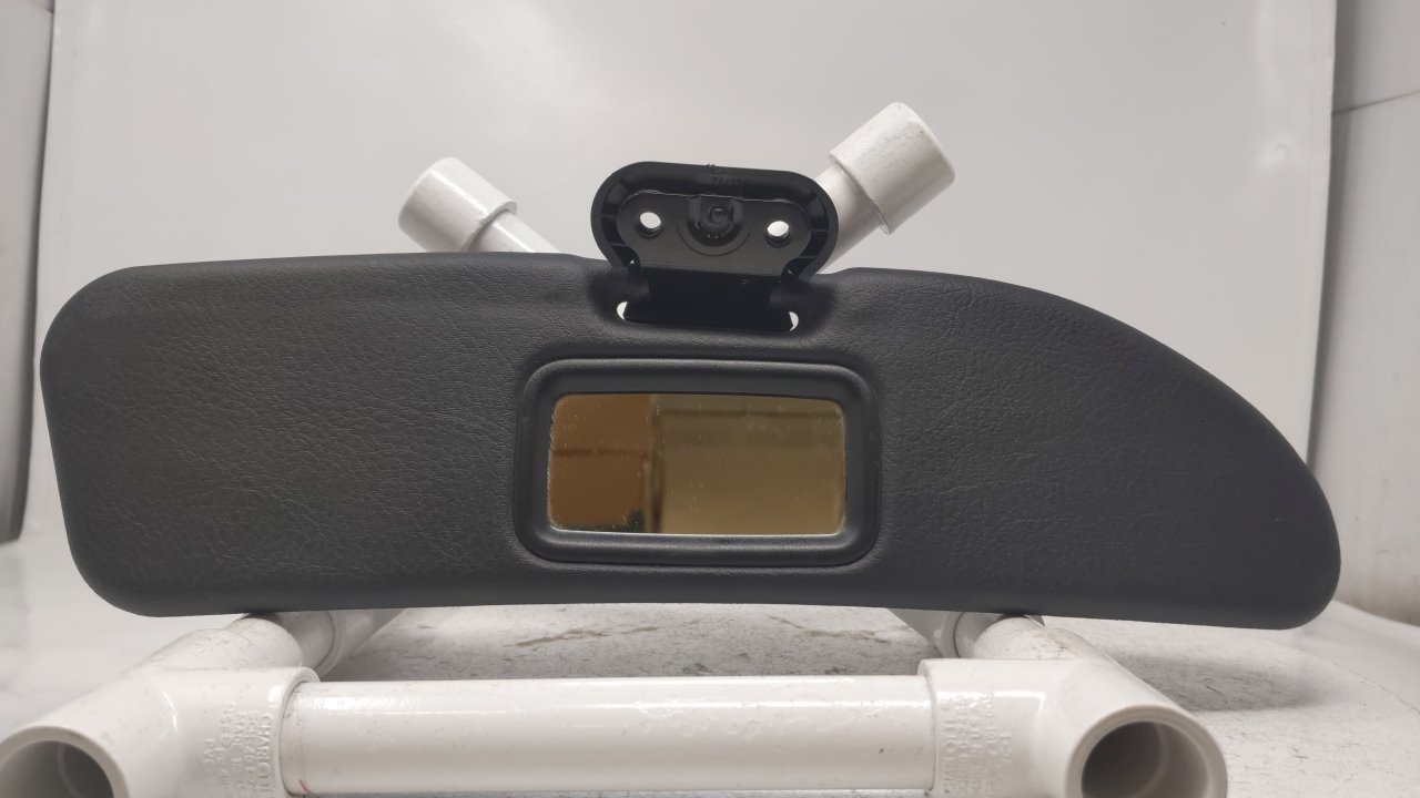 98 99 00 01 02 BMW Z3 PASSENGER SUN VISOR SUNVISOR SHADE BLACK 19C496 - Oemusedautoparts1.com