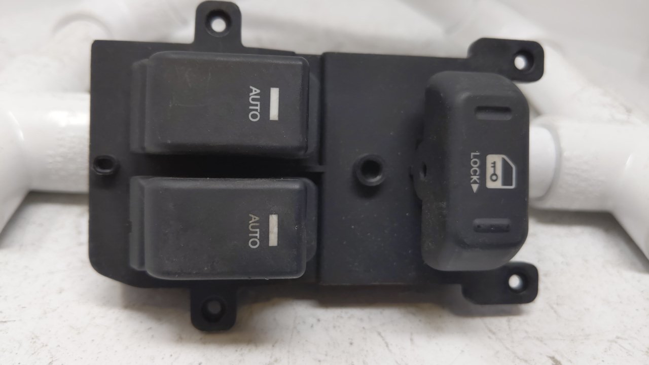 2011 Hyundai Genesis Driver Left Door Master Power Window Switch 28678 - Oemusedautoparts1.com