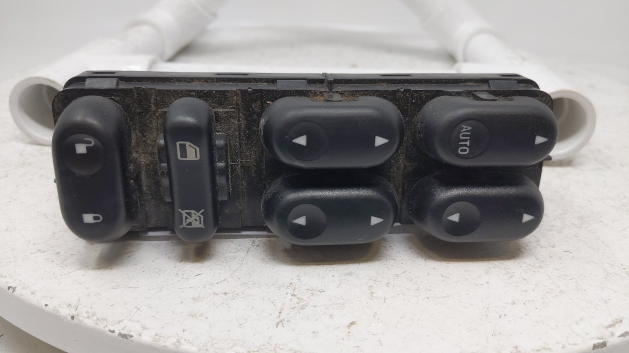 Picture of 07 Mariner  Window Switch Master Power Left Driver Black 17W958